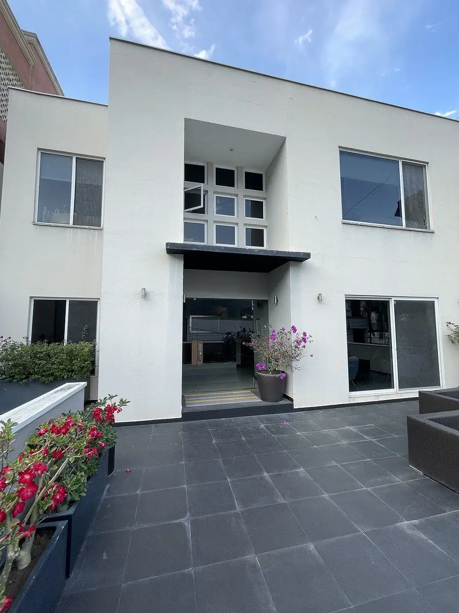 Casa en venta en Los Colorines, San Pedro Garza García — foto 1 de 18