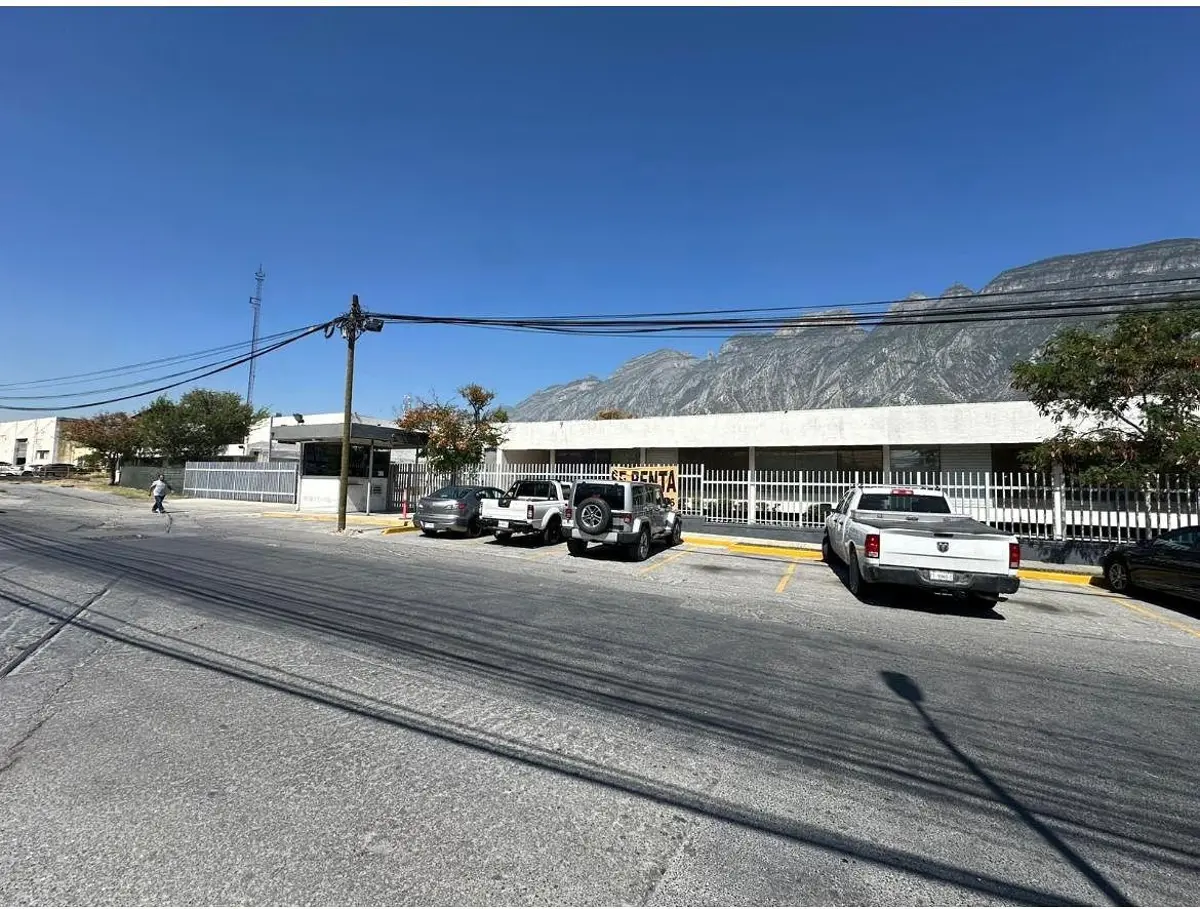 Nave en renta en Zona Industrial, San Pedro Garza García — foto 1 de 11