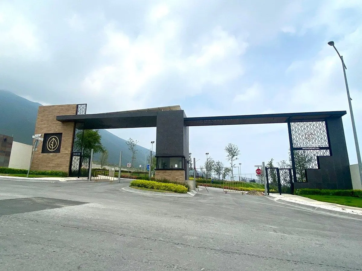 Terreno en venta en Mitras Poniente, García — foto 1 de 7