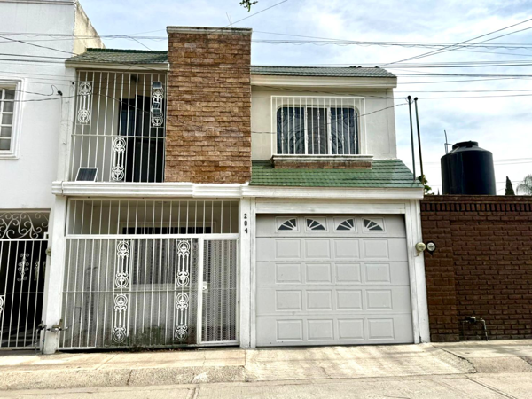 Casa en venta en Real del Bosque, León — foto 2 de 11