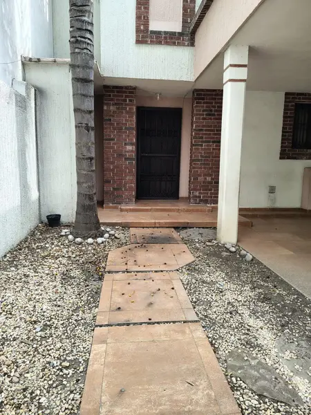 Casa en venta en Bosques de las Cumbres, Monterrey — foto 3 de 31