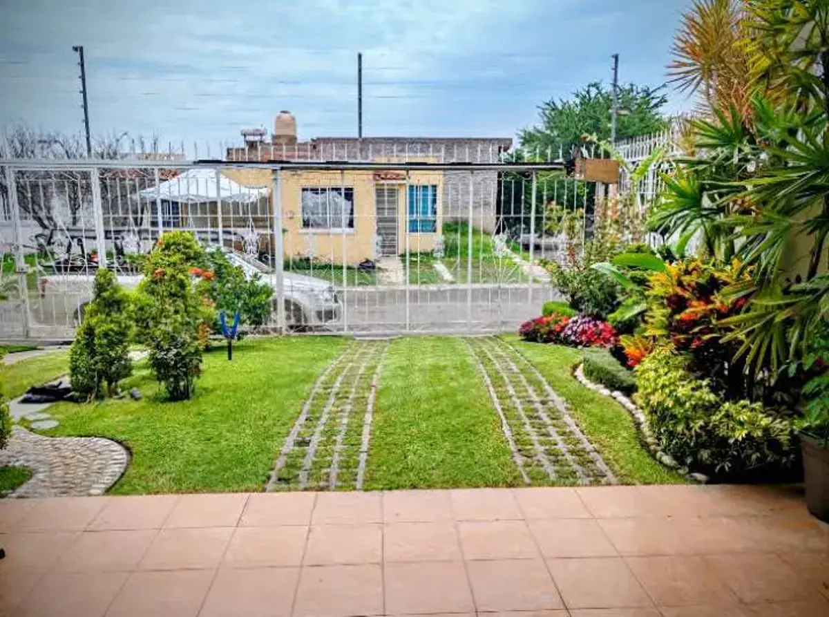 Casa en venta en Villas Terranova, Tlajomulco de Zúñiga — foto 1 de 7