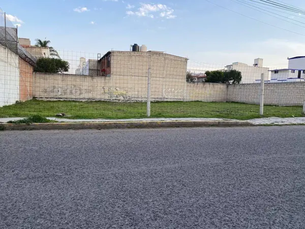 Terreno en renta en Bellavista, Metepec — foto 2 de 5