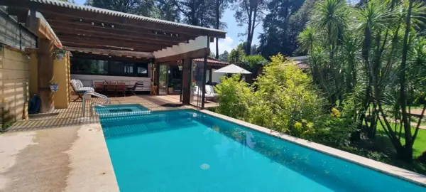 Casa en renta en Avandaro, Valle de Bravo — foto 2 de 41