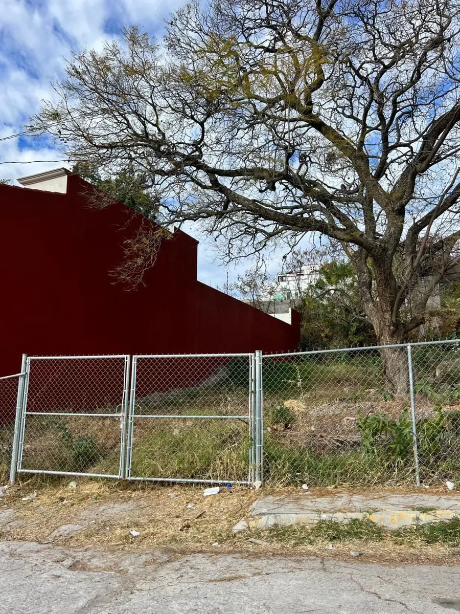 Terreno en venta en Bugambilias, Ixtapan de la Sal — foto 1 de 2