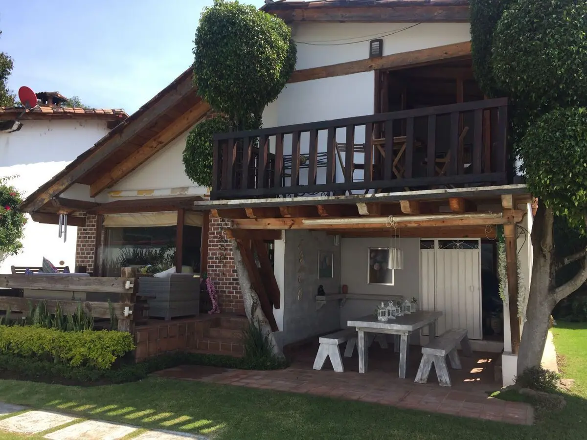 Casa en venta en Valle de Bravo, Valle de Bravo — foto 1 de 14