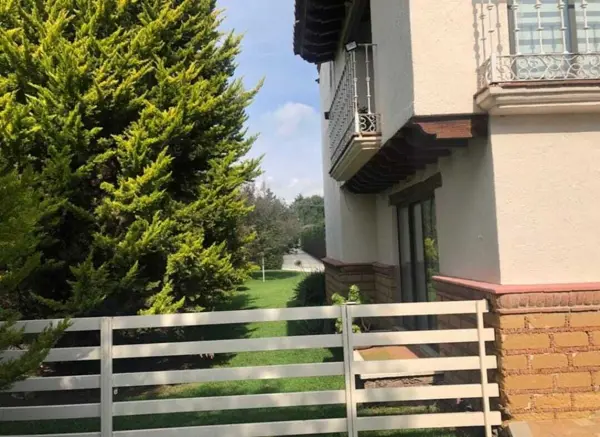 Casa en venta en Cacalomacán, Toluca — foto 3 de 13
