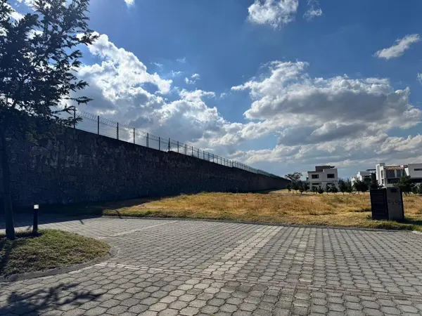 Terreno en venta en San Miguel Totocuitlapilco, Metepec — foto 2 de 5