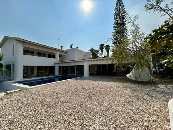 Casa en venta en Lomas de Cocoyoc, Atlatlahucan — foto 2 de 33