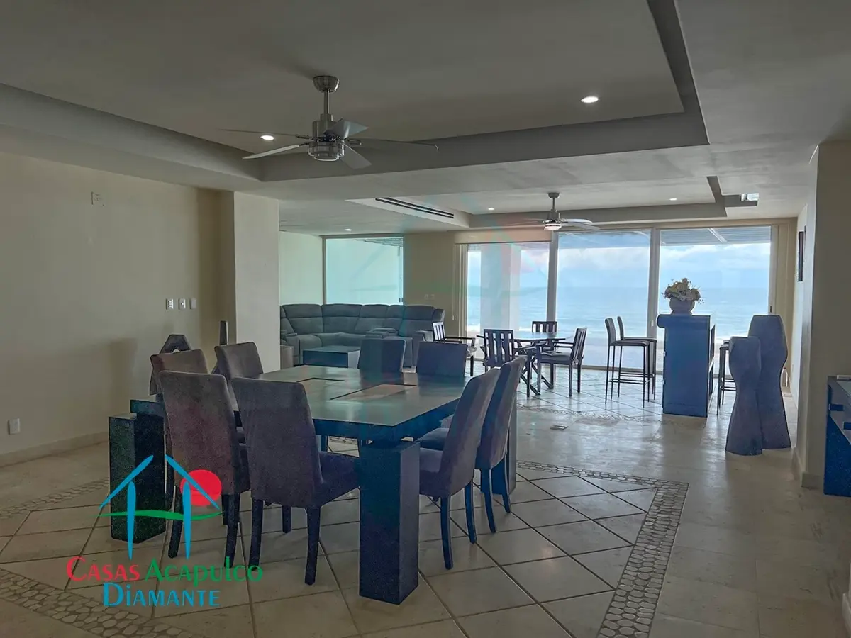 Depa de playa con 4 recámaras, terraza con jacuzzi y vista al mar Depa de playa con 4 recámaras, terraza con jacuzzi y vista al mar