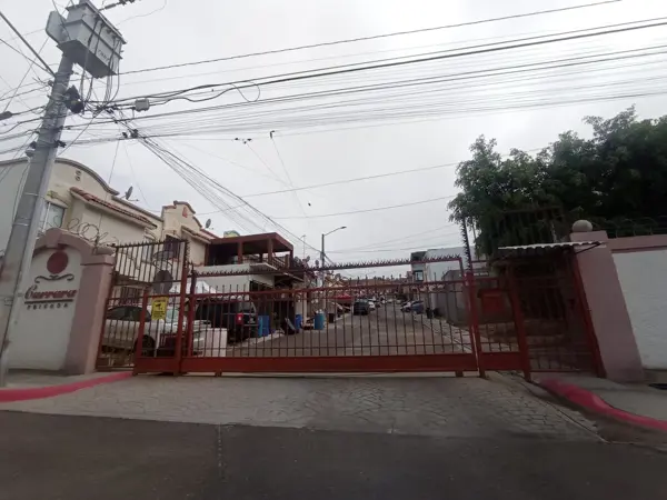Casa en venta en Villa Residencial Santa Fe 3ra. Sección, Tijuana — foto 2 de 19