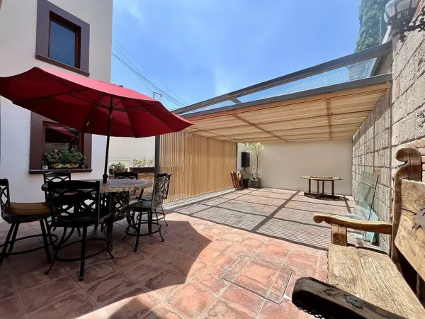 CASA EN VENTA, EN COLONIA LOMAS DE LAS AGUILAS, ALVARO OBREGON.