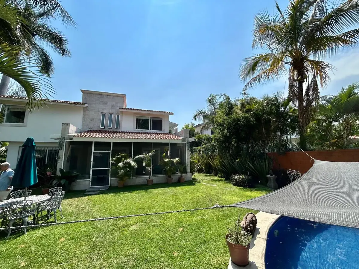 Casa en venta en Lomas de Cocoyoc, Atlatlahucan — foto 1 de 27