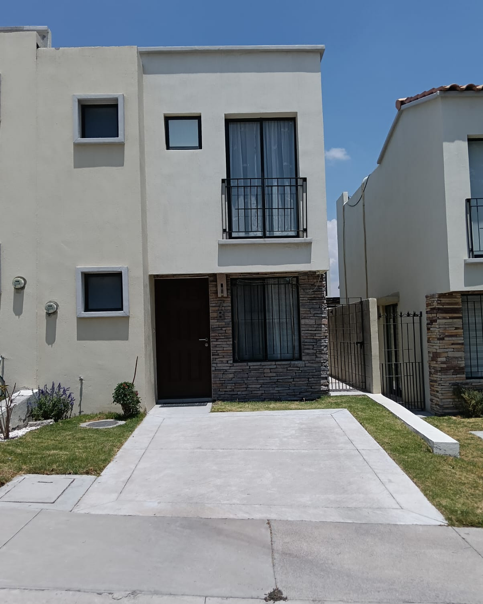 Casa en renta en Capital Sur, El Marqués — foto 1 de 24