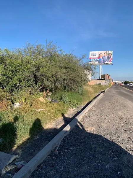 Terreno Factibilidad Uso Comercial y Servicios Anillo Vial Fray Junipero Quereta