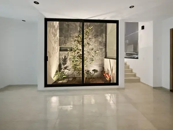 Casa en venta en Cañadas del Arroyo, Corregidora — foto 2 de 25