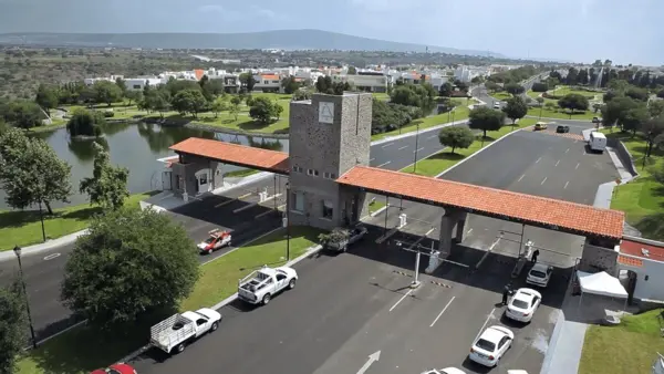 Terreno en venta en El Campanario, Querétaro — foto 2 de 15