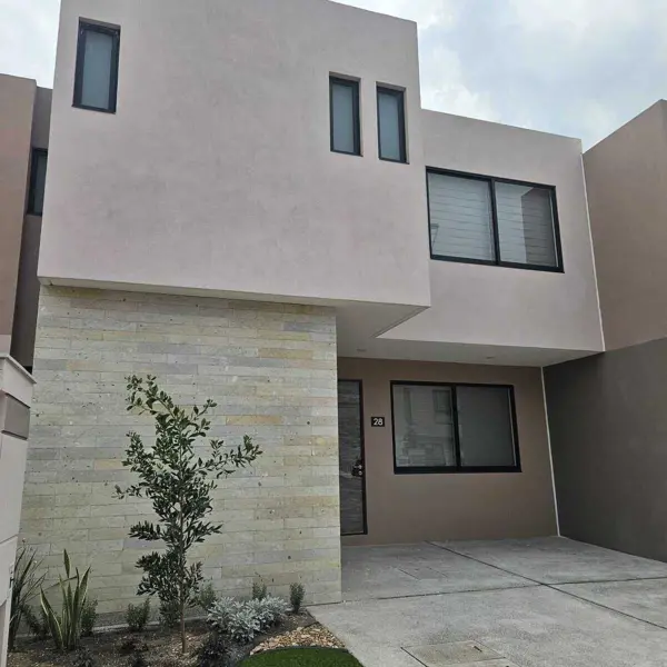 Venta Casa Nueva Virrey de Cataluña Queretaro
