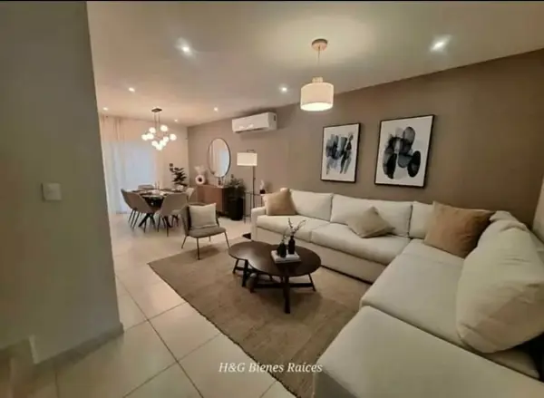 Casa en venta en Cerradas Solé, García — foto 3 de 19