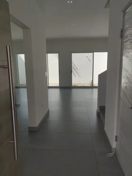 Casa en venta en Porto Cumbres, García — foto 2 de 17