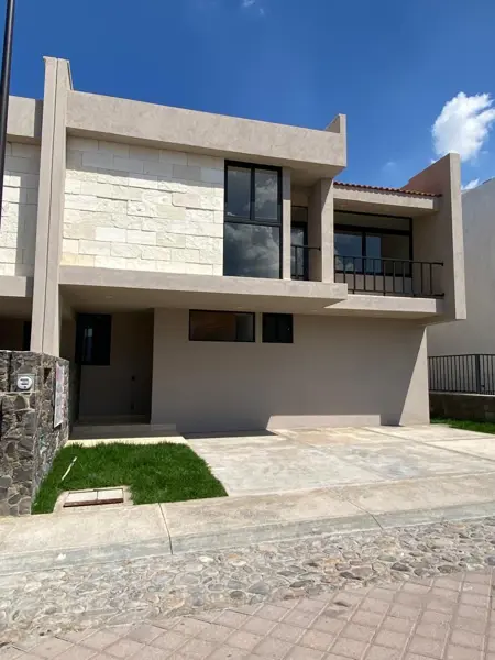 Casa en Venta Lomas la Vista Querétaro — foto 1 de 22