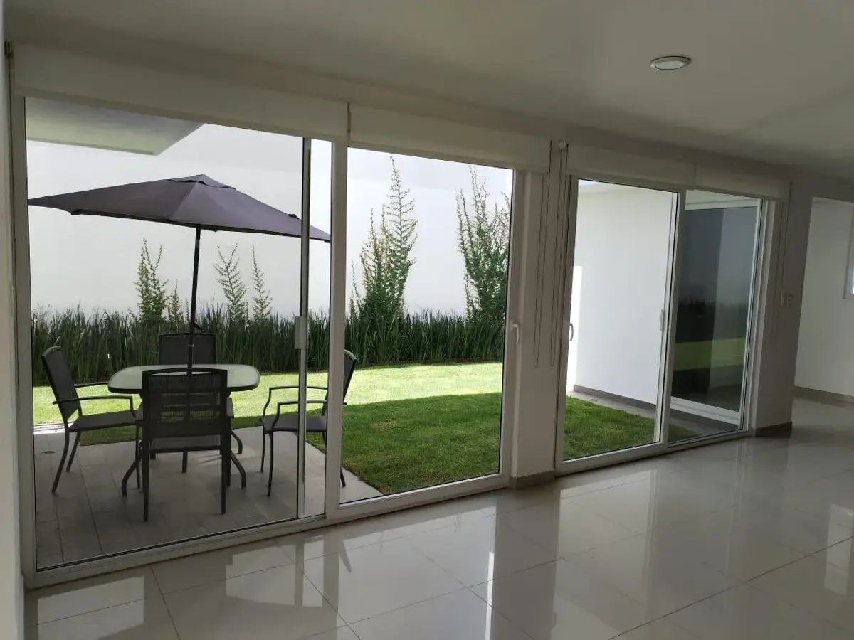 Casa en venta en Lomas de Angelópolis, San Andrés Cholula — foto 1 de 23