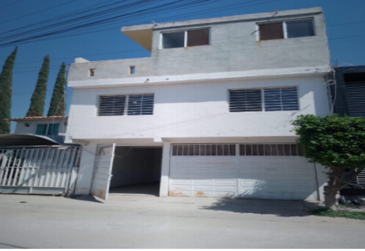 Casa en venta en Noria de Sopeña, Silao de la Victoria — foto 1 de 17