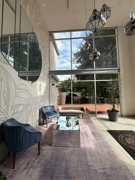 EXCELENTE DEPARTAMENTO EN VENTA EN TORRE ARBOLADA A 5 MIN DEL CENTEO COMERCIAL EL TRIÁNGULO