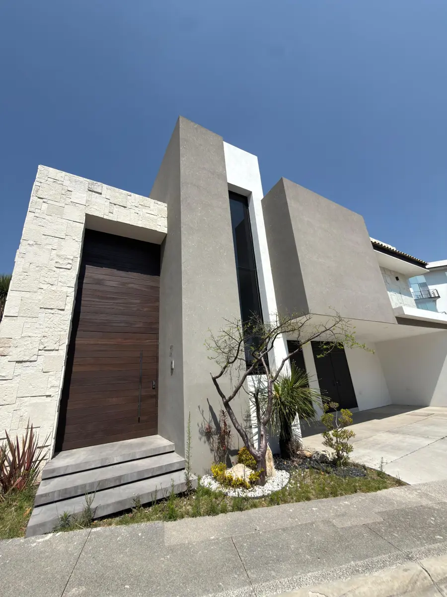 Casa en renta en Lomas de Angelópolis, San Andrés Cholula — foto 1 de 14