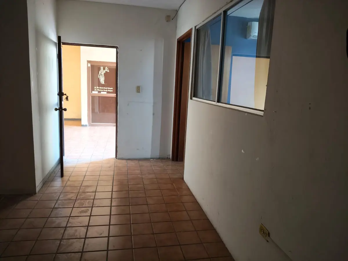 Local en Renta sobre Avenida - Ideal Consultorios/Oficinas, Gomez Centro Local en Renta sobre Avenida - Ideal Consultorios/Oficinas, Gomez Centro