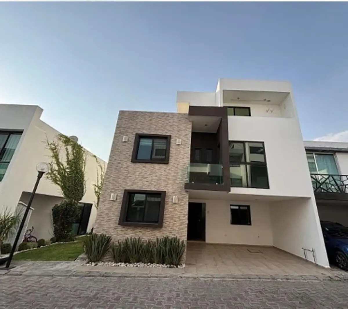 Casa en venta en Nuevo León, Cuautlancingo — foto 1 de 29