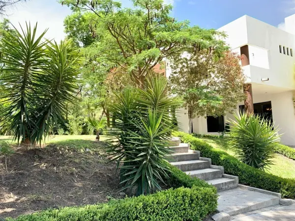 Casa en venta en Colinas del Bosque 1a Sección, Corregidora — foto 2 de 27
