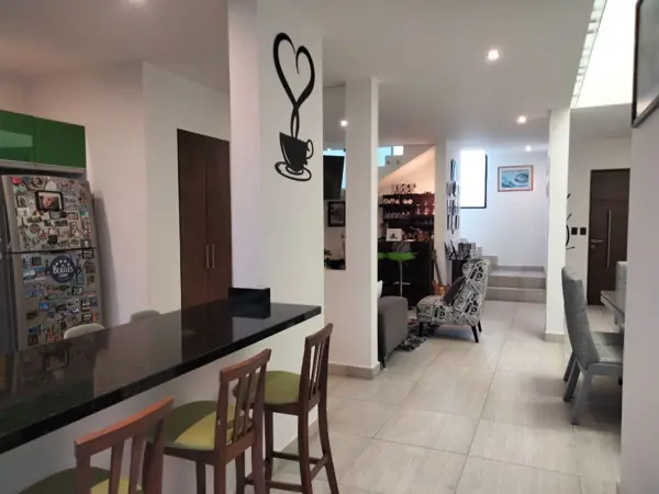 Casa en venta en privada con recámara en PB en Juriquilla Condesa Querétaro