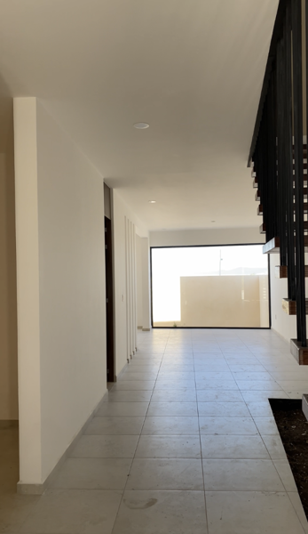Casa en venta en Vista Real y Country Club, Corregidora — foto 3 de 23