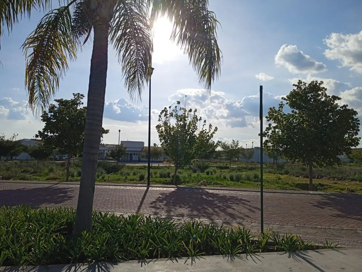 Terreno en venta en Ciudad Maderas Residencial Querétaro, El Marqués — foto 1 de 16