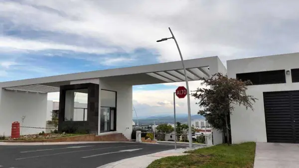 Casa Venta Nuevo Refugio Queretaro — foto 1 de 48