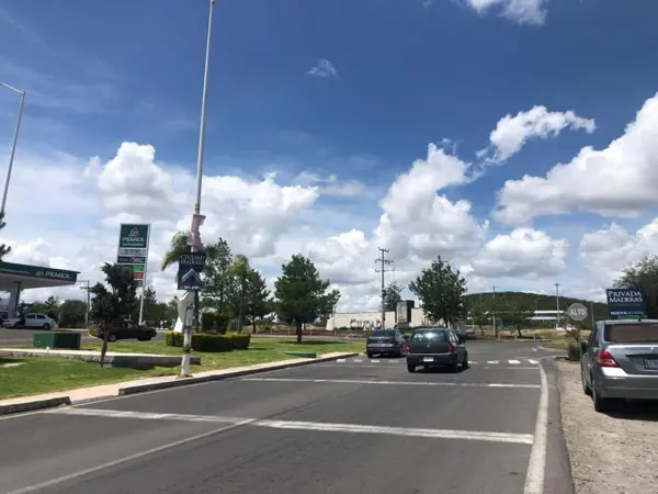 Terreno en venta en Ciudad Maderas Residencial Querétaro, El Marqués — foto 2 de 9