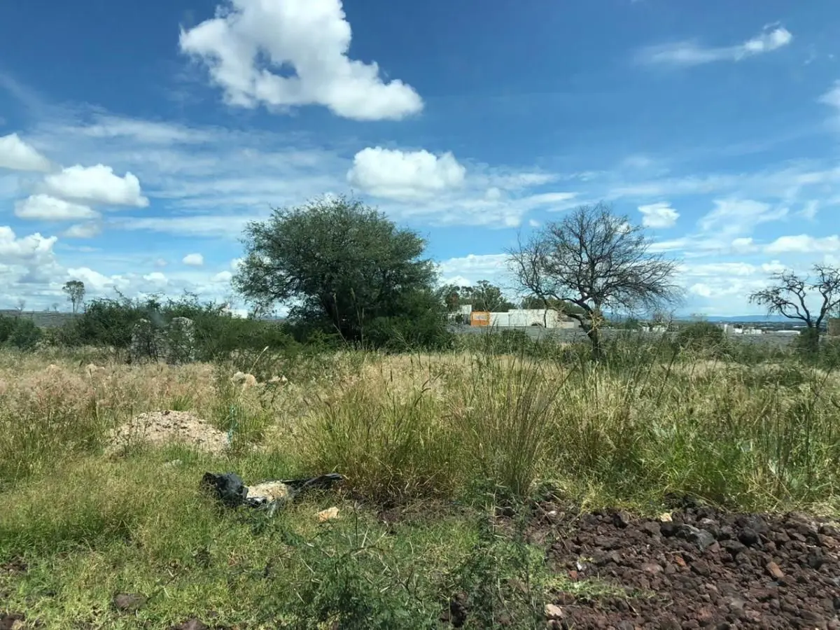 Terreno en venta en Ciudad Maderas Residencial Querétaro, El Marqués — foto 1 de 9