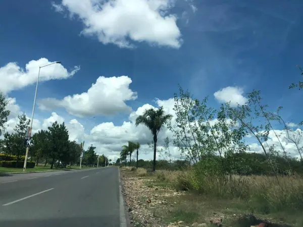 Terreno en venta en Ciudad Maderas Residencial Querétaro, El Marqués — foto 3 de 8