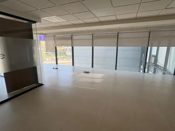 OPORTUNIDAD PARA INVERSIONISTAS Y EMPRESARIOS 
OFICINA EN VENTA – ZONA CENTRO SUR