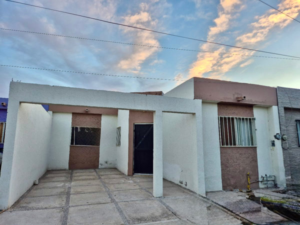 Casa en Ventas en Villas la Merced de 3 Rec — foto 1 de 13