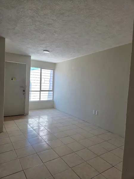 Casa en venta en Parques de Santa Cruz del Valle, San Pedro Tlaquepaque — foto 3 de 10