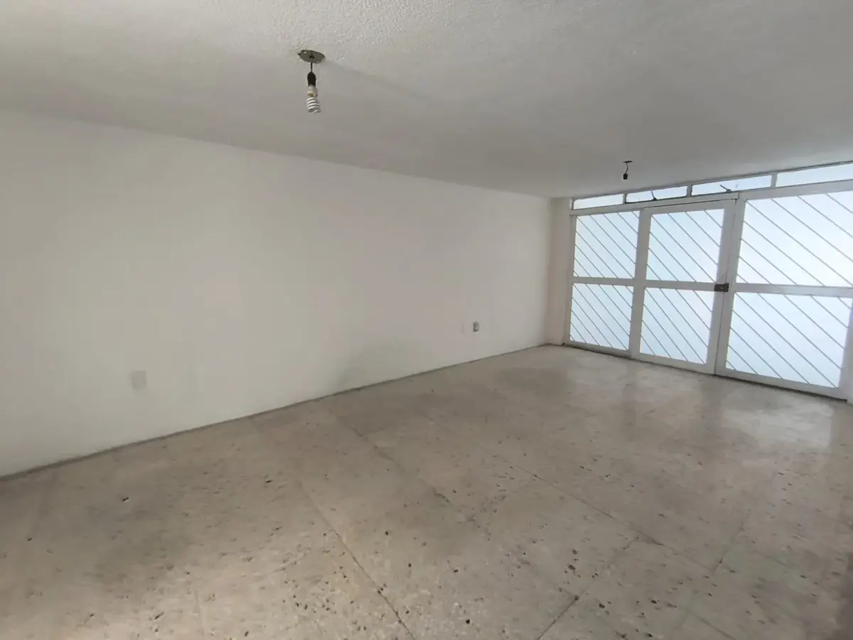 Casa en venta en Valle Dorado, Tlalnepantla de Baz — foto 1 de 34