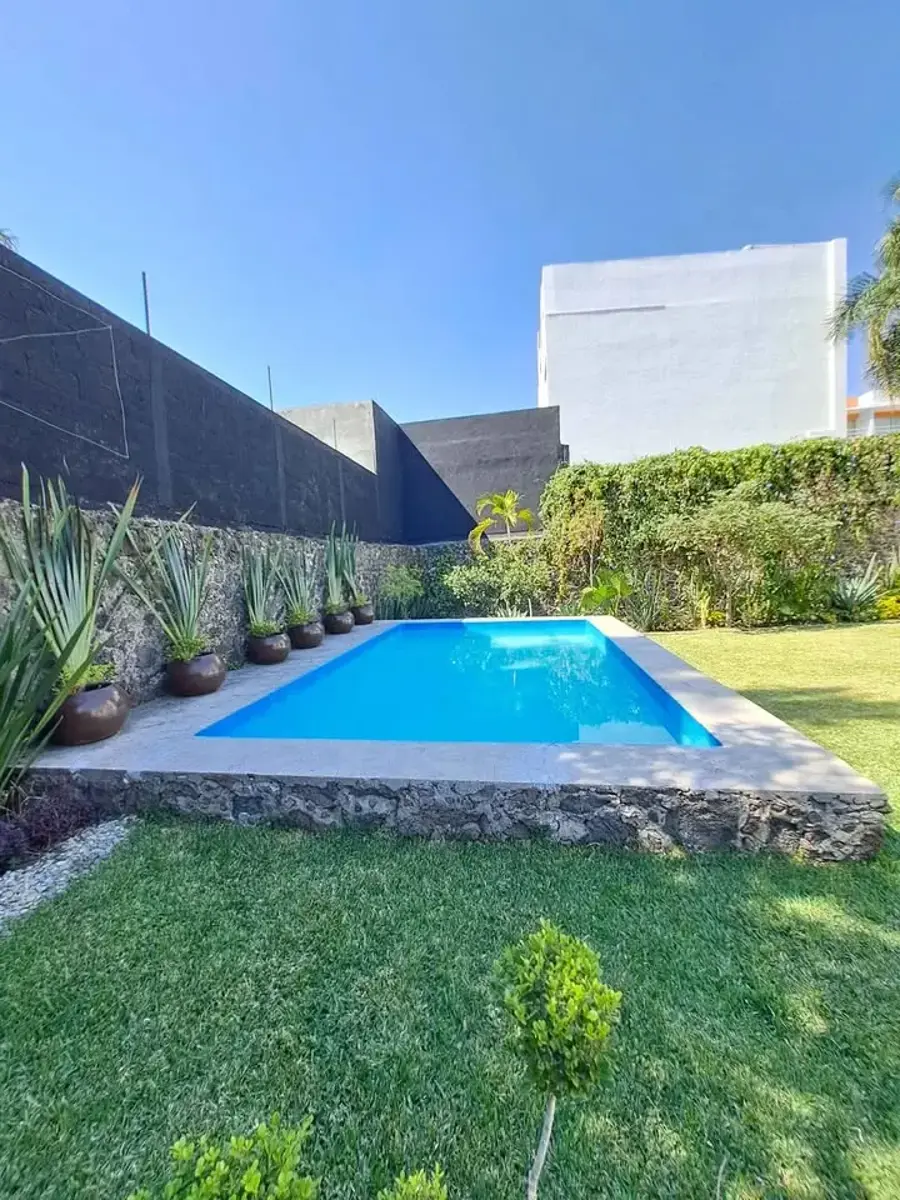 Casa en venta en Vicente Guerrero, Cuernavaca — foto 1 de 12