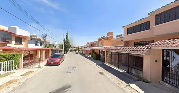 Casa en venta en Jardines de Satelite, Naucalpan de Juárez — foto 3 de 12