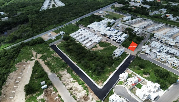 Último Lote en esquina, Listo para construir, Horizontes Dzityá. 191.58 m2.