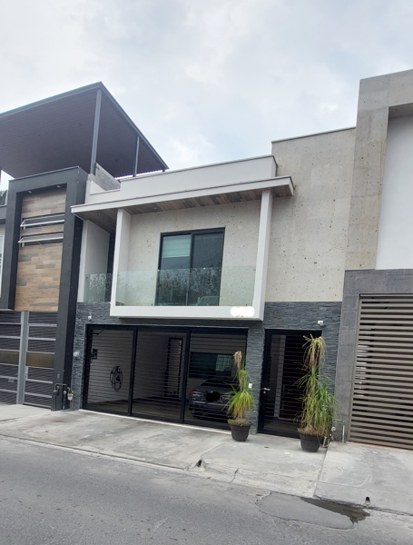 Venta de Casa Equipada en Cumbres Elite Monterrey - Cerca de Plaza Cumbres