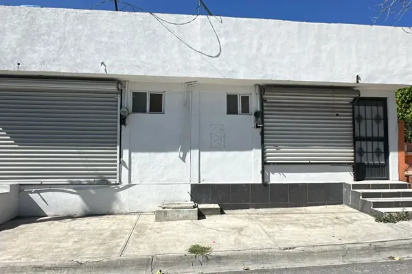 Local en RENTA muy cerca de V. Carranza