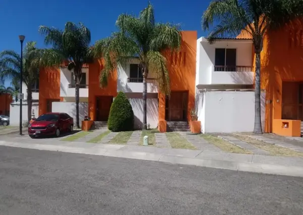 CASA EN VENTA EN JURIQUILLA, QRO.