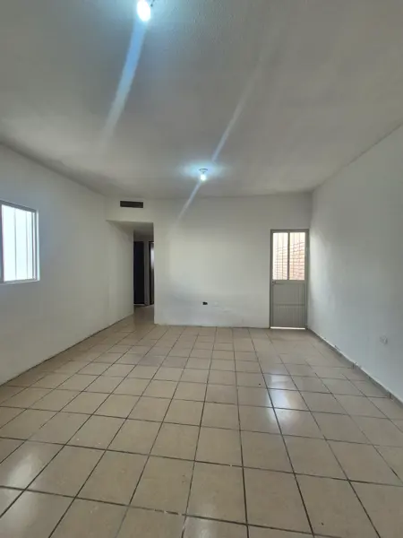 Casa en venta en Villas la Merced el Obispado, Torreón — foto 3 de 13